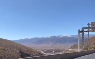 还是看看远处的雪山吧家人们梗的来源及出处