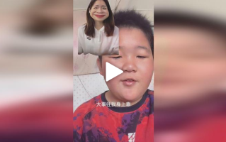 《抖音》我为我姐举大旗梗介绍