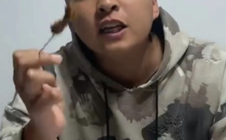 《抖音》夏天千万别吃烧烤是什么梗