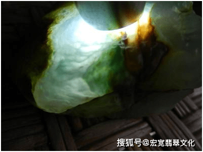 翡翠原石只有缅甸(缅甸8大著名翡翠场区原石特征集合(二))-第16张图片-阔酒网