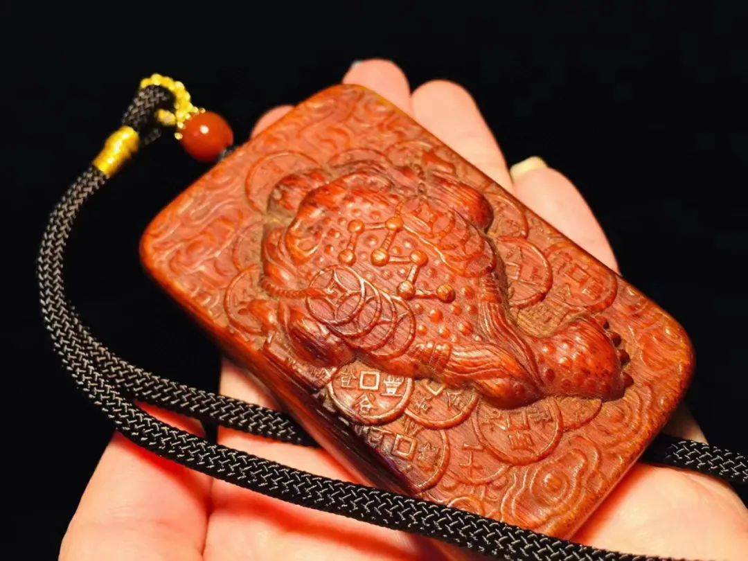 披毛犀角有收藏价值吗?你还被蒙在鼓里吗？【披毛犀角百科】-第3张图片-阔酒网