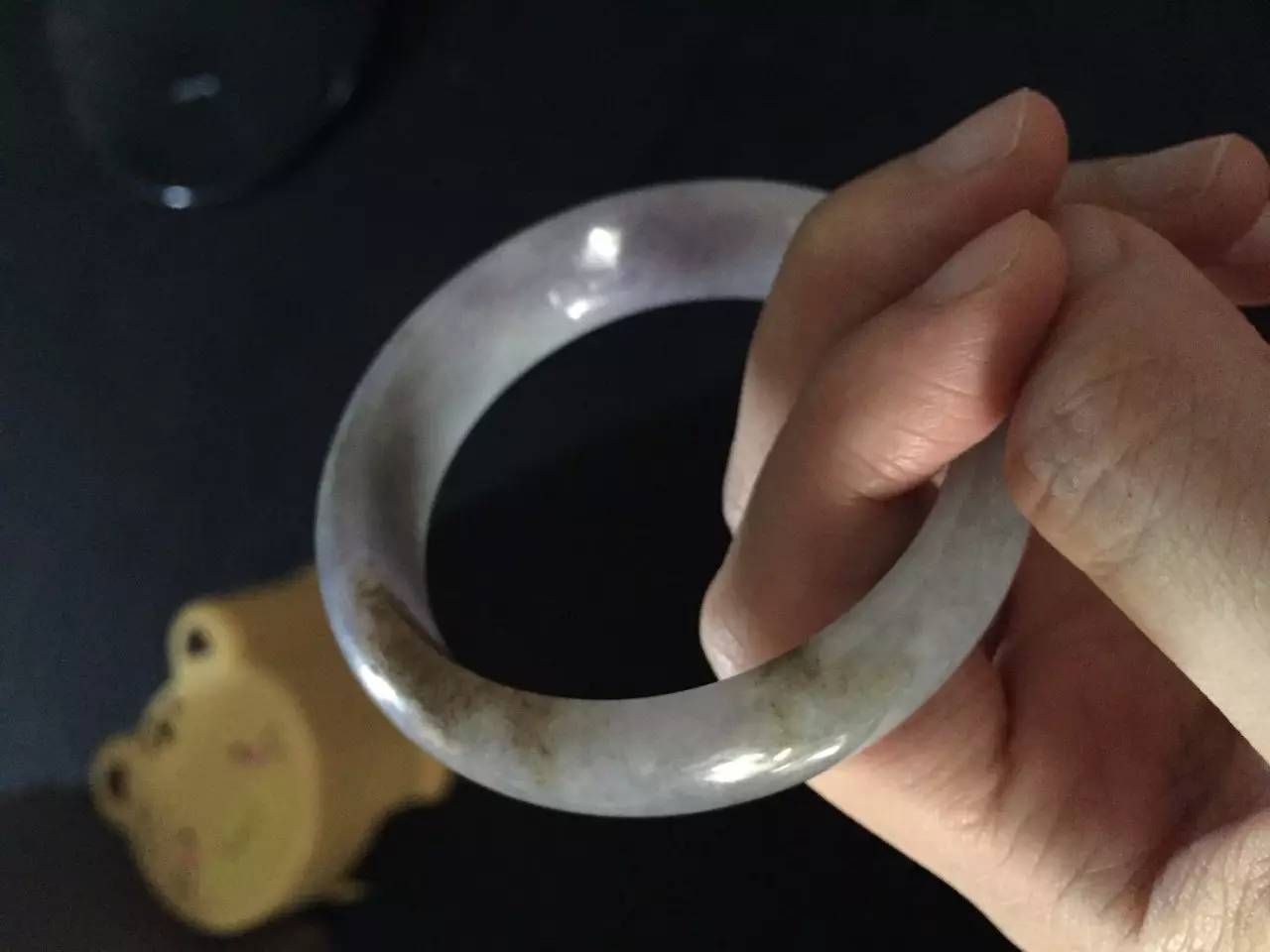 翡翠原石只有缅甸?戴了十几年的翡翠都没变通透，难道买了个假翡翠？ -第5张图片-阔酒网