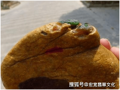 翡翠原石只有缅甸(缅甸8大著名翡翠场区原石特征集合(二))-第17张图片-阔酒网