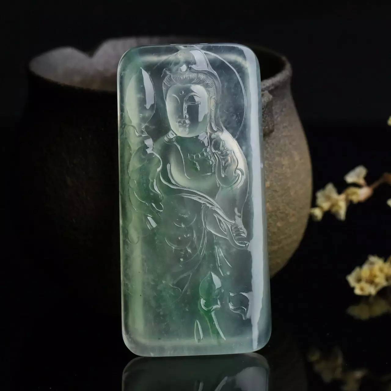 翡翠原石只有缅甸?戴了十几年的翡翠都没变通透，难道买了个假翡翠？ -第9张图片-阔酒网